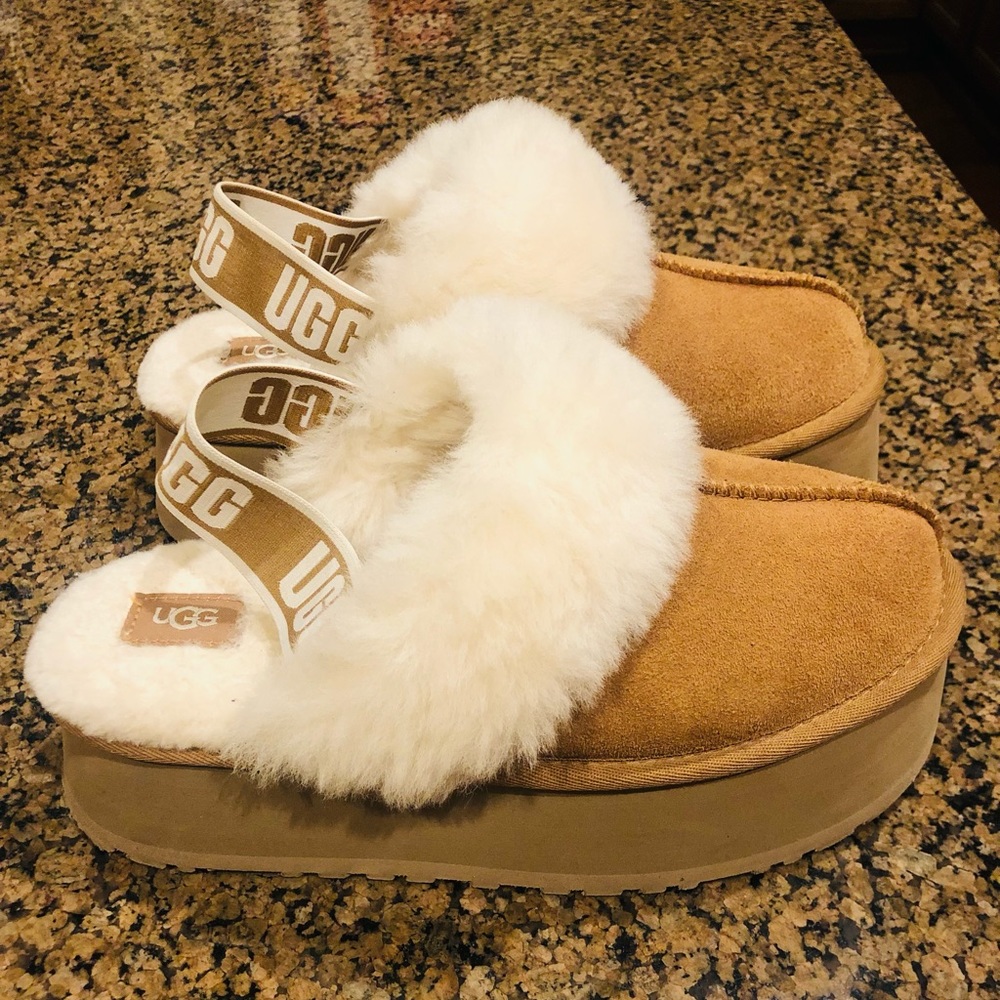 ❤️SOLD❤️ Ugg Funkette Platform Shearling/Suede Slippers Chestnut Sz 8